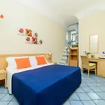 Готель Sharon House 3*