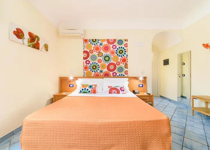 Ξενοδοχείο Sharon House 3*