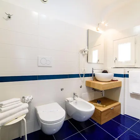 Sharon House Ξενοδοχείο 2*