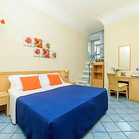 Hotel Sharon House
