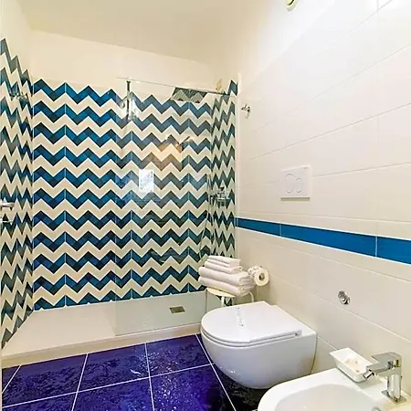 Hotel Sharon House 3*