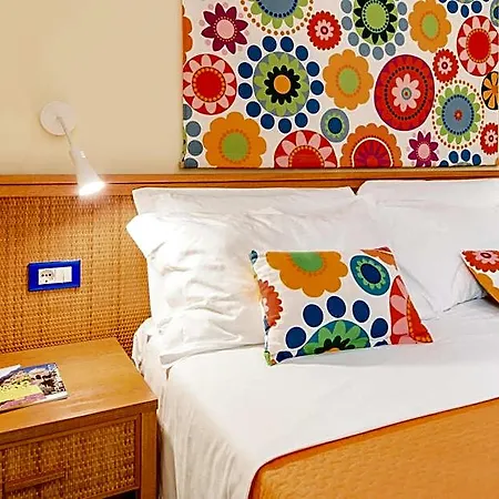 Sharon House Hotel