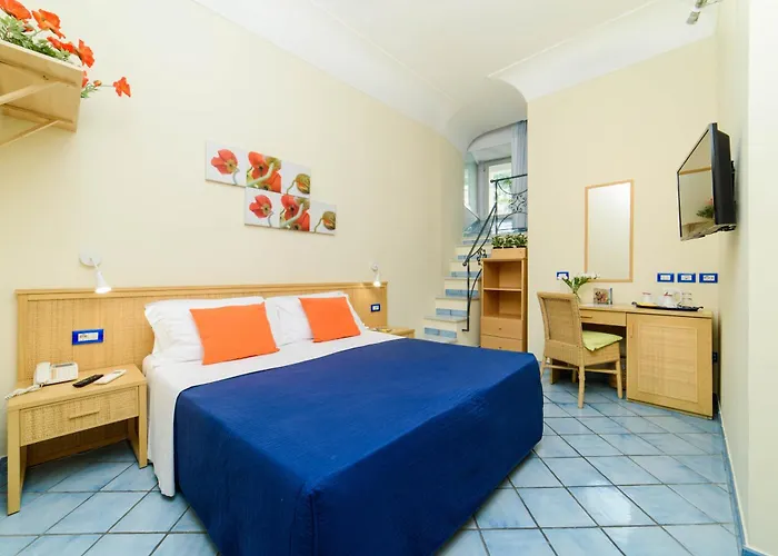 Hotel Sharon House 3*