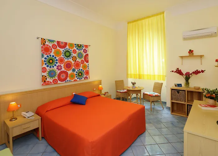 Hotel Sharon House 3*